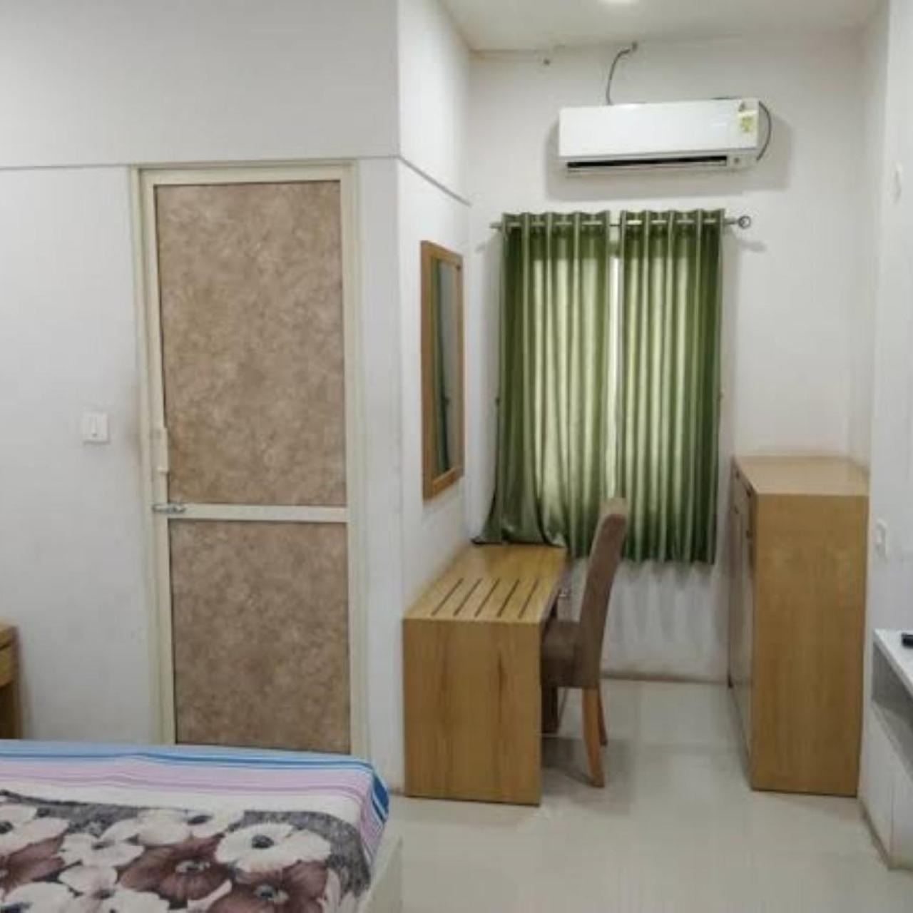 Divya Jyot Residency Bhuj Hotel Luaran gambar