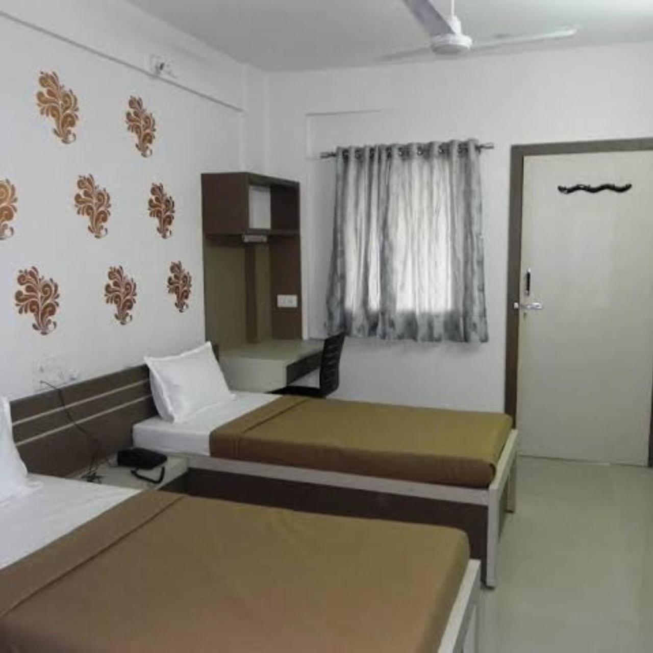 Divya Jyot Residency Bhuj Hotel Luaran gambar